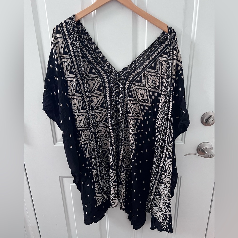 Black and White Aztec kimono